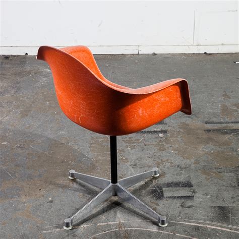 old herman miller chairs